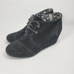 TOMS Desert Wedge Heel Ankle Booties Lace Up Size 10 Black Suede 380515